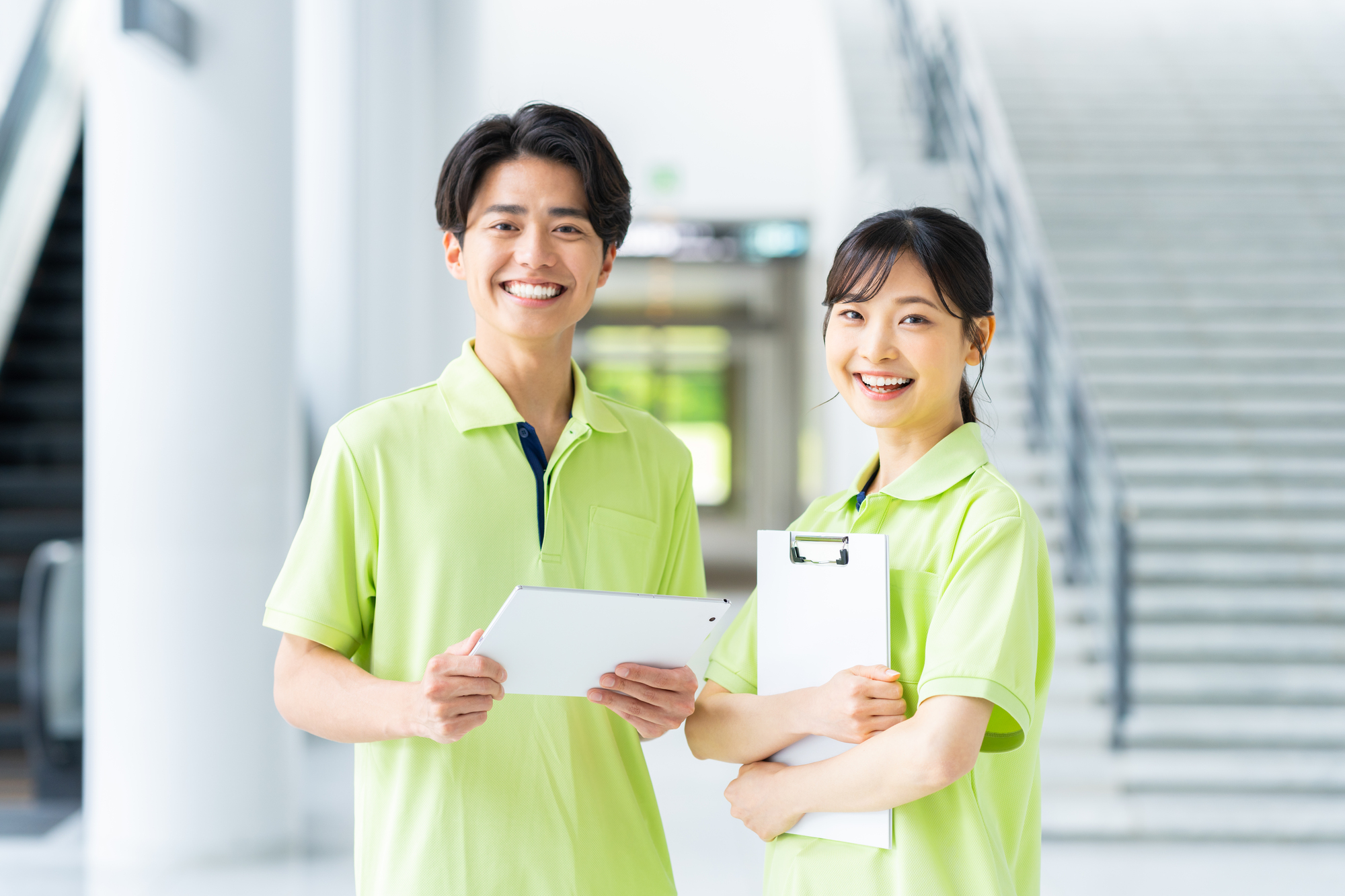 正社員 介護士 病院求人イメージ