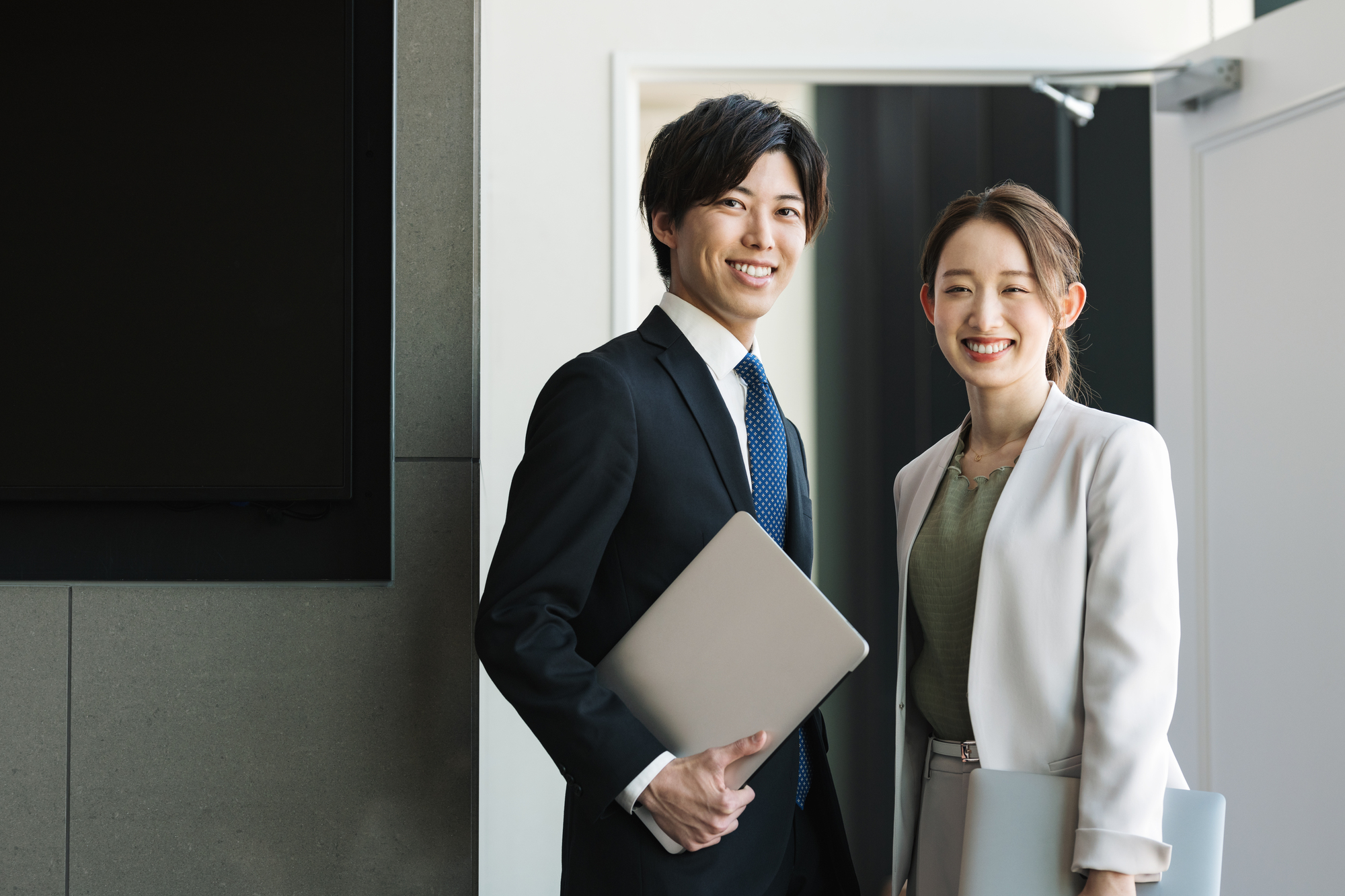 正社員 介護士 人材紹介会社求人イメージ